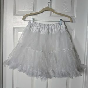 White Deluxe Petticoat